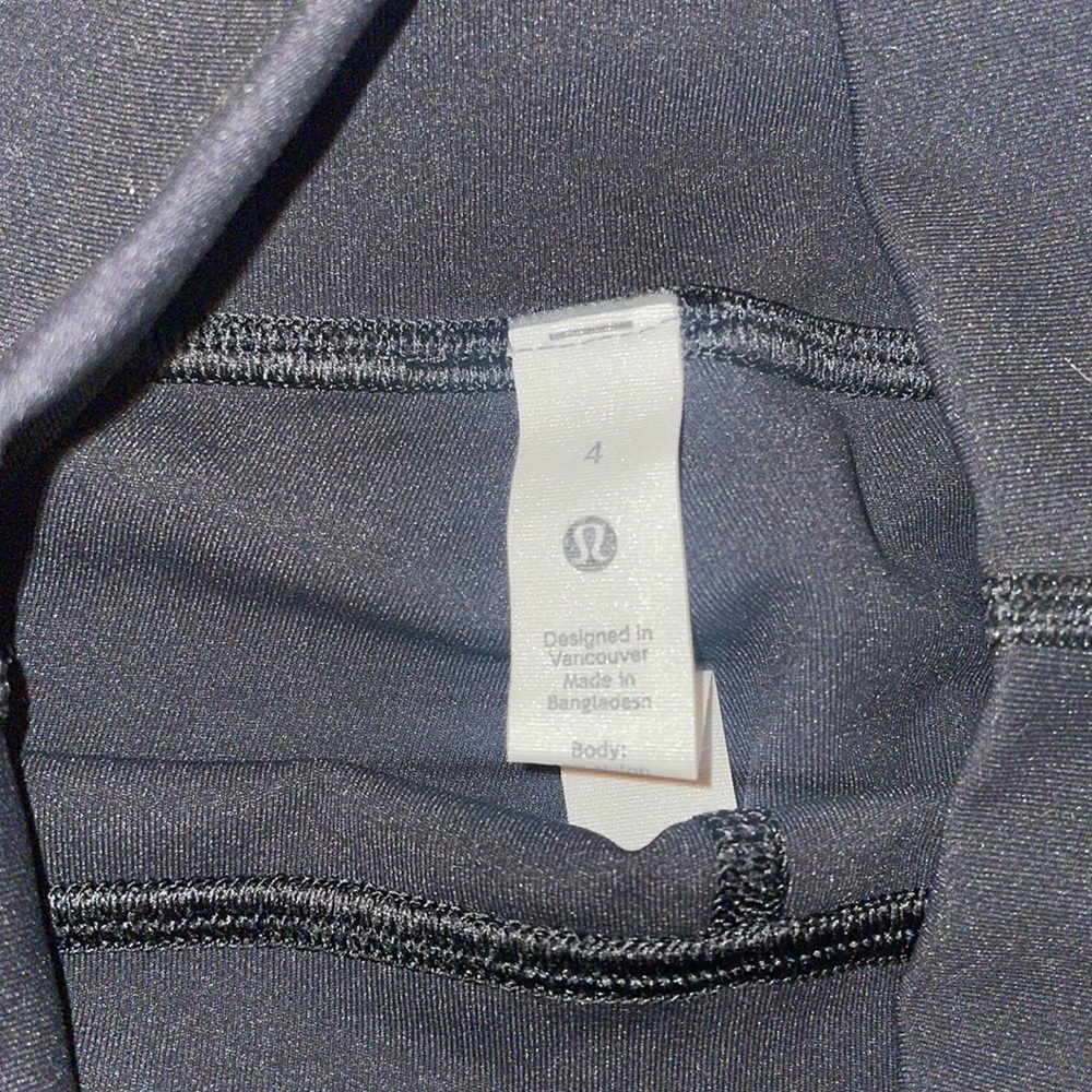 Lululemon 4 - Picture 2 of 6